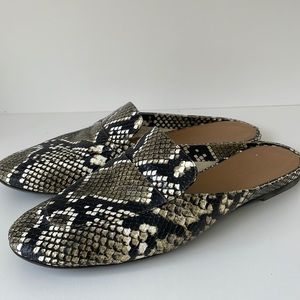 Everlane Day Loafer Mule. Embossed leather.